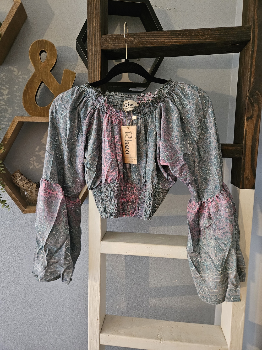 NWT Rhea Paisley Smocked Crop Top Boho Bell Sleeve Size S/M